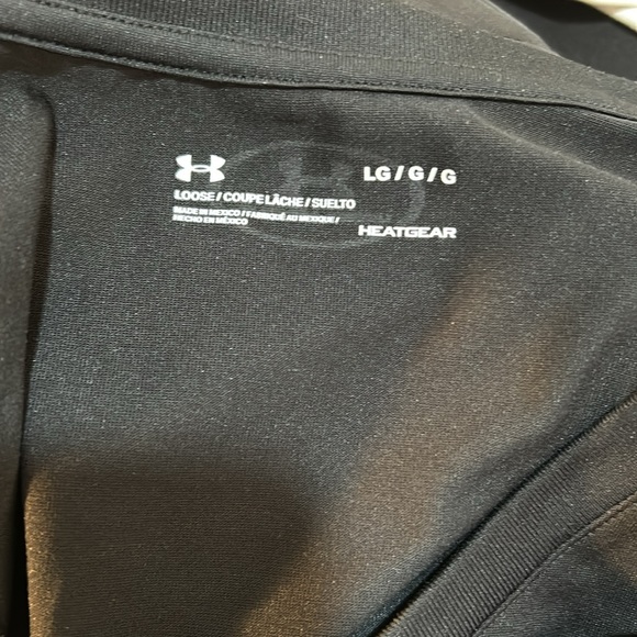 UNDER ARMOUR 2 BUNDLE WOMEN TEE SIZE L BLACK N BLUE  HEAT-GEAR SHORT SLEEVES - Picture 11 of 14